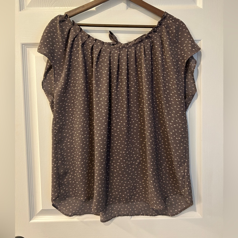 Woman’s Lauren Conrad Short-Sleeve Blouse
